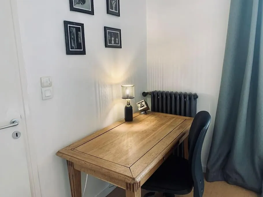 Le Saint Hel, Magnifique T2 En Face Du Tnb Apartment Rennes 0*,  France